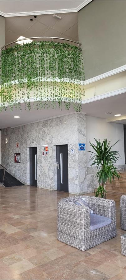 A Estrenar Preciosos Apartamentos Aparthotel Inter2, New Apartments Ln Aparthotel 12 Months Open! Self Check In! Reserva Garaje! Салоу Екстер'єр фото