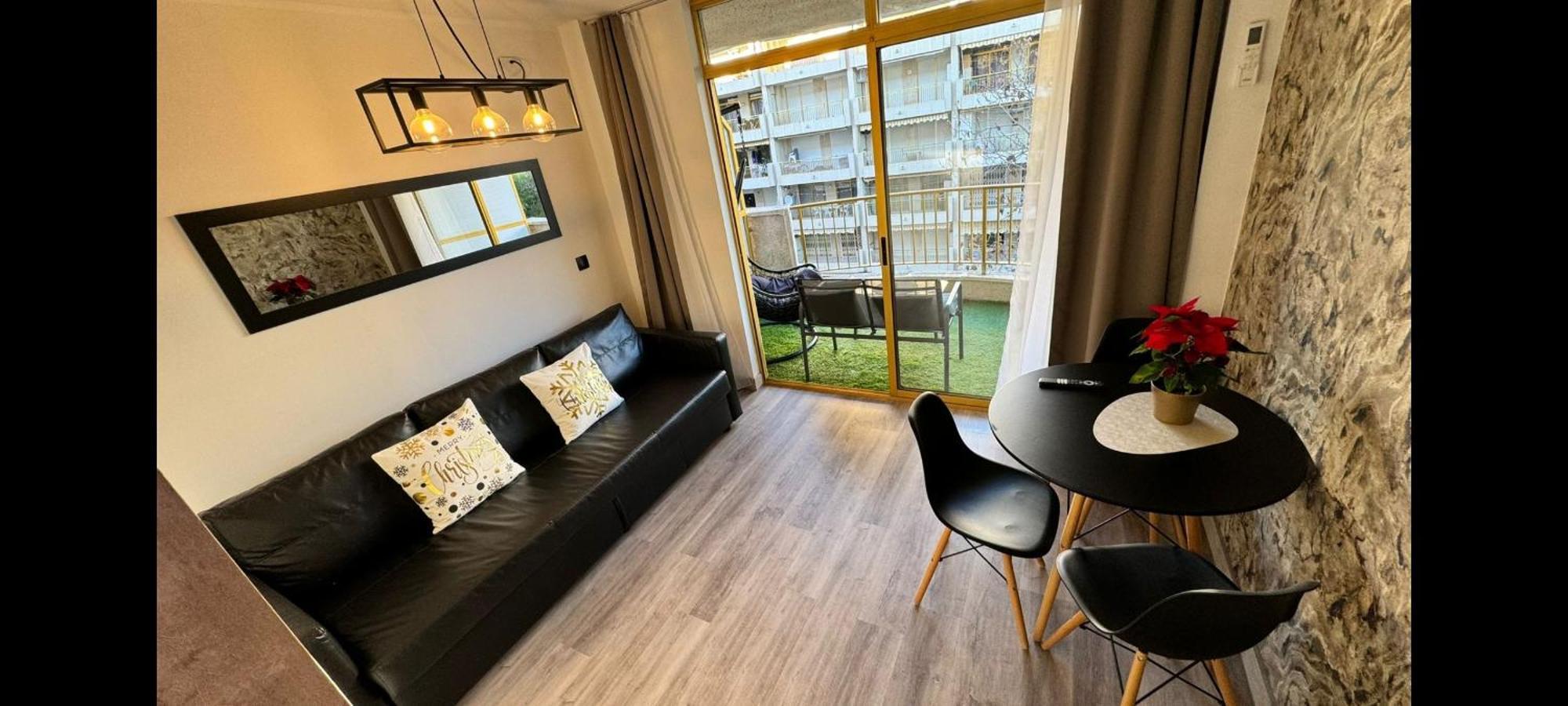 A Estrenar Preciosos Apartamentos Aparthotel Inter2, New Apartments Ln Aparthotel 12 Months Open! Self Check In! Reserva Garaje! Салоу Екстер'єр фото